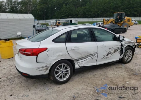 2018 Ford Focus Se z USA, uszkodzony, nr VIN 1FADP3F25JL203320